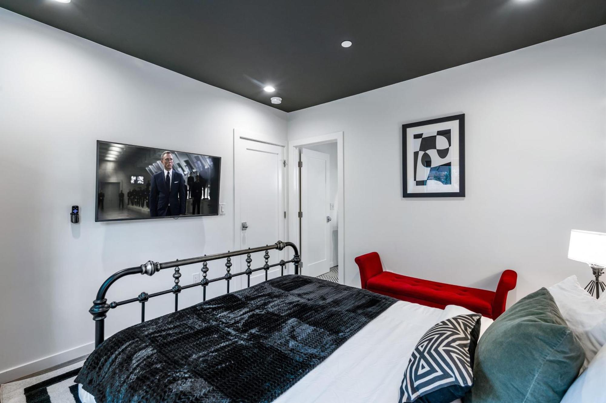 Rock N Roll By Avantstay Vibey Hollywood Retreat Steps To Attractions Los Angeles Bagian luar foto