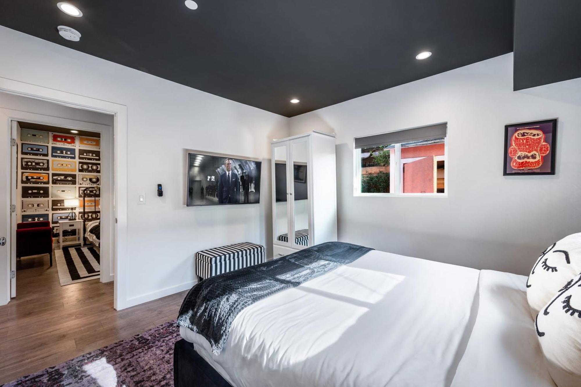 Rock N Roll By Avantstay Vibey Hollywood Retreat Steps To Attractions Los Angeles Bagian luar foto