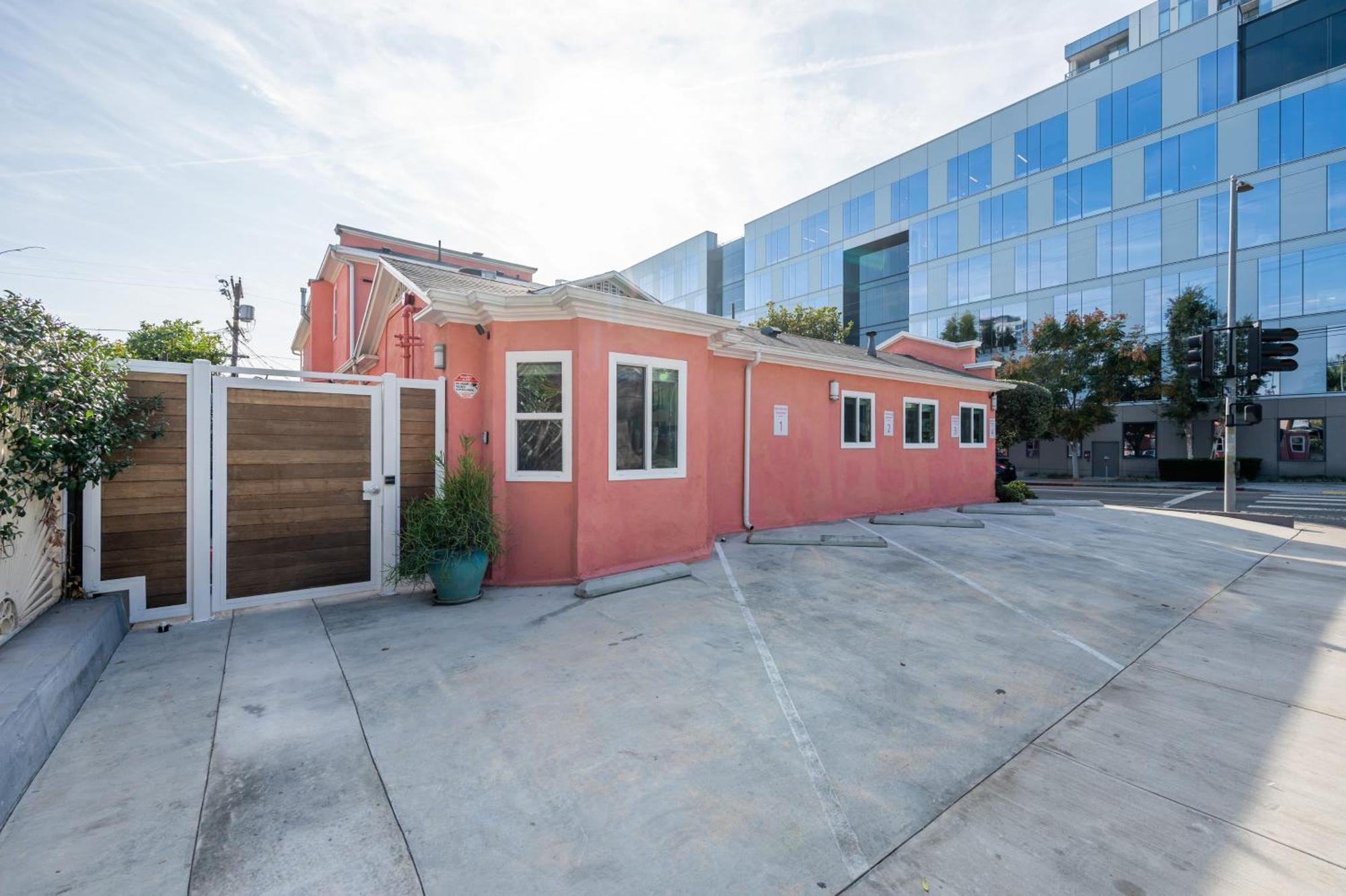 Rock N Roll By Avantstay Vibey Hollywood Retreat Steps To Attractions Los Angeles Bagian luar foto